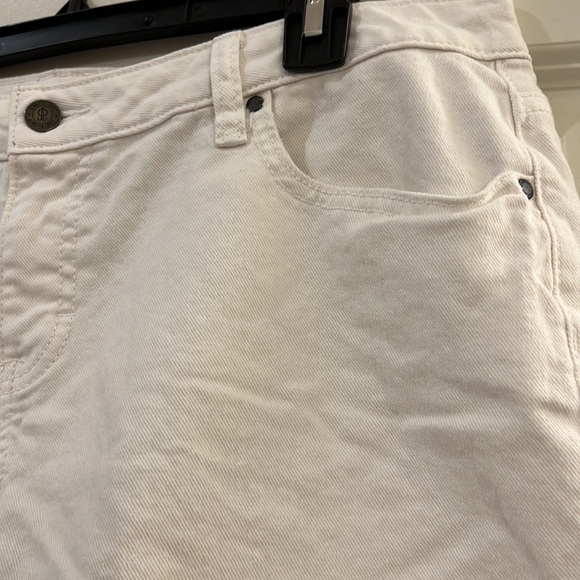 Jennifer Lopez ladies shorts - Picture 3 of 10